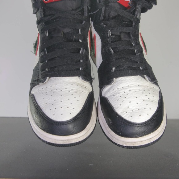 Air Jordan 1 Retro High OG Black Women's Sneakers 004155 Size 7youth/8.5womens - Picture 4 of 8